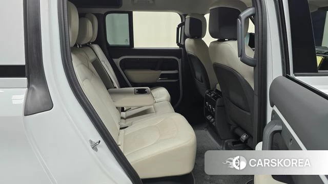 Land Rover Defender (L663) 2023 Белый из Кореи, фото 3