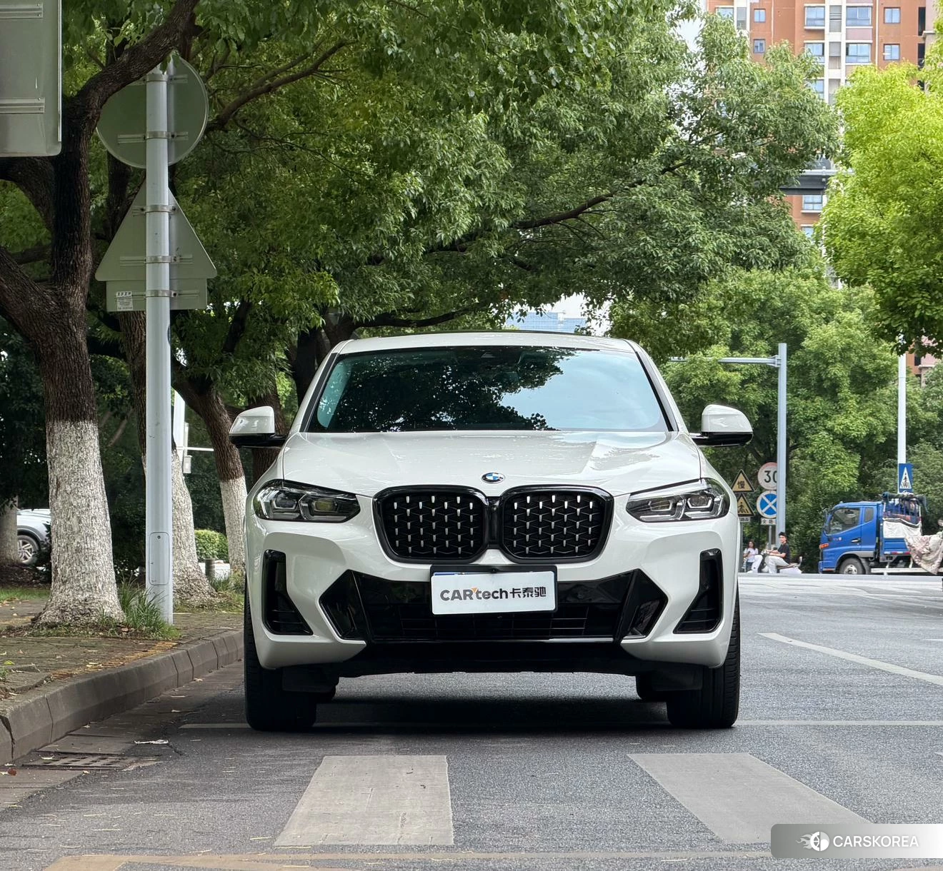 BMW X4 2021 Белый из Китая, фото 2
