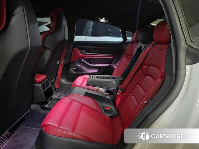 Porsche Taycan 2022 Белый из Кореи, фото 2