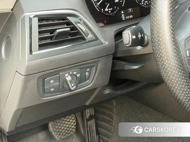 BMW 1 Series (F20) 2019 Белый из Кореи, фото 2