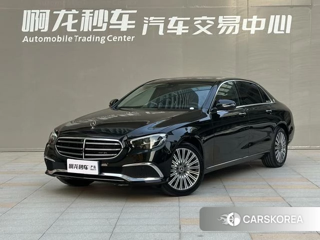 Mercedes-Benz E-Class 2023 Черный из Китая, фото 2