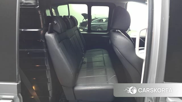 Hyundai Staria 2025 Серебряный из Кореи, фото 2