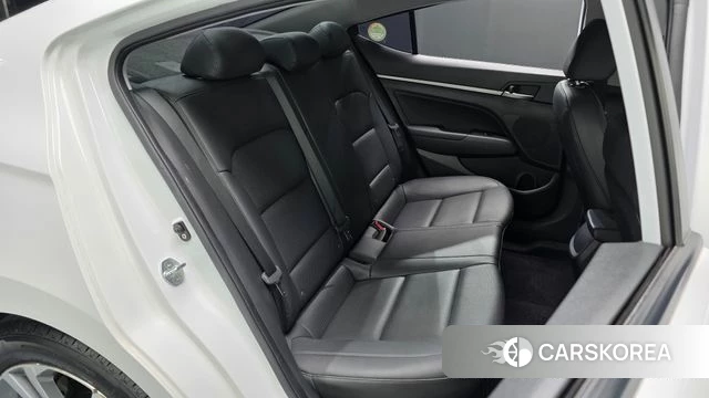 Hyundai Avante AD 2018 Белый из Кореи, фото 2
