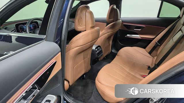 Mercedes-Benz E-Class W214 2024 Синий из Кореи, фото 2