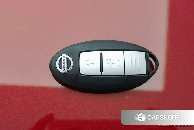 Nissan Tiida 2021 Красный из Китая, фото 2