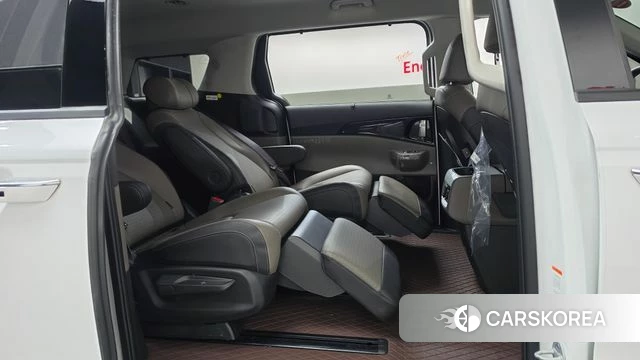 Kia The New Carnival 4th Generation 2025 Белый из Кореи, фото 2