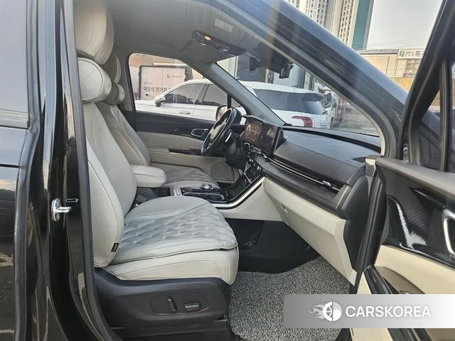 Kia Carnival 4th generation 2022 Черный из Кореи, фото 2