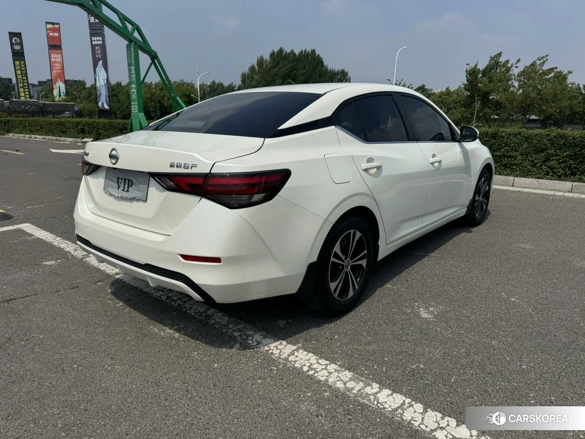 Nissan Sylphy 2021 Белый из Китая, фото 2