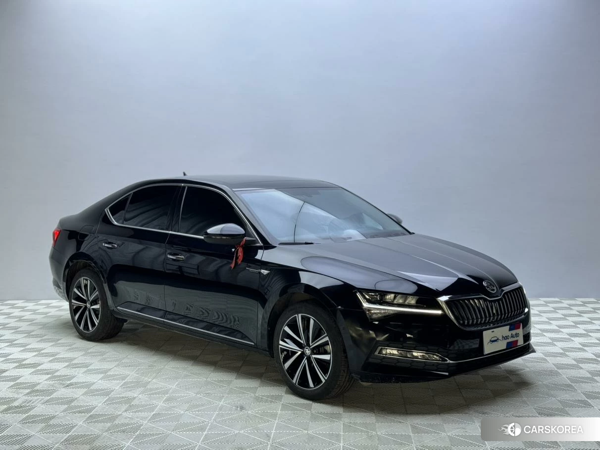 Skoda Superb 2022 Черный из Китая, фото 2