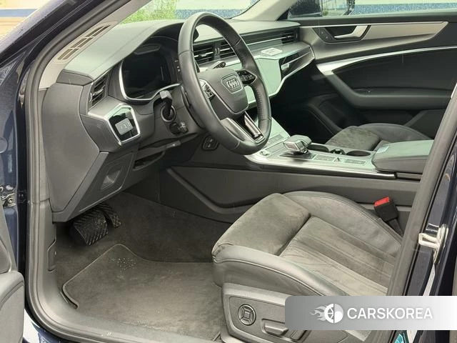 Audi A6 2021 Черный из Китая, фото 2