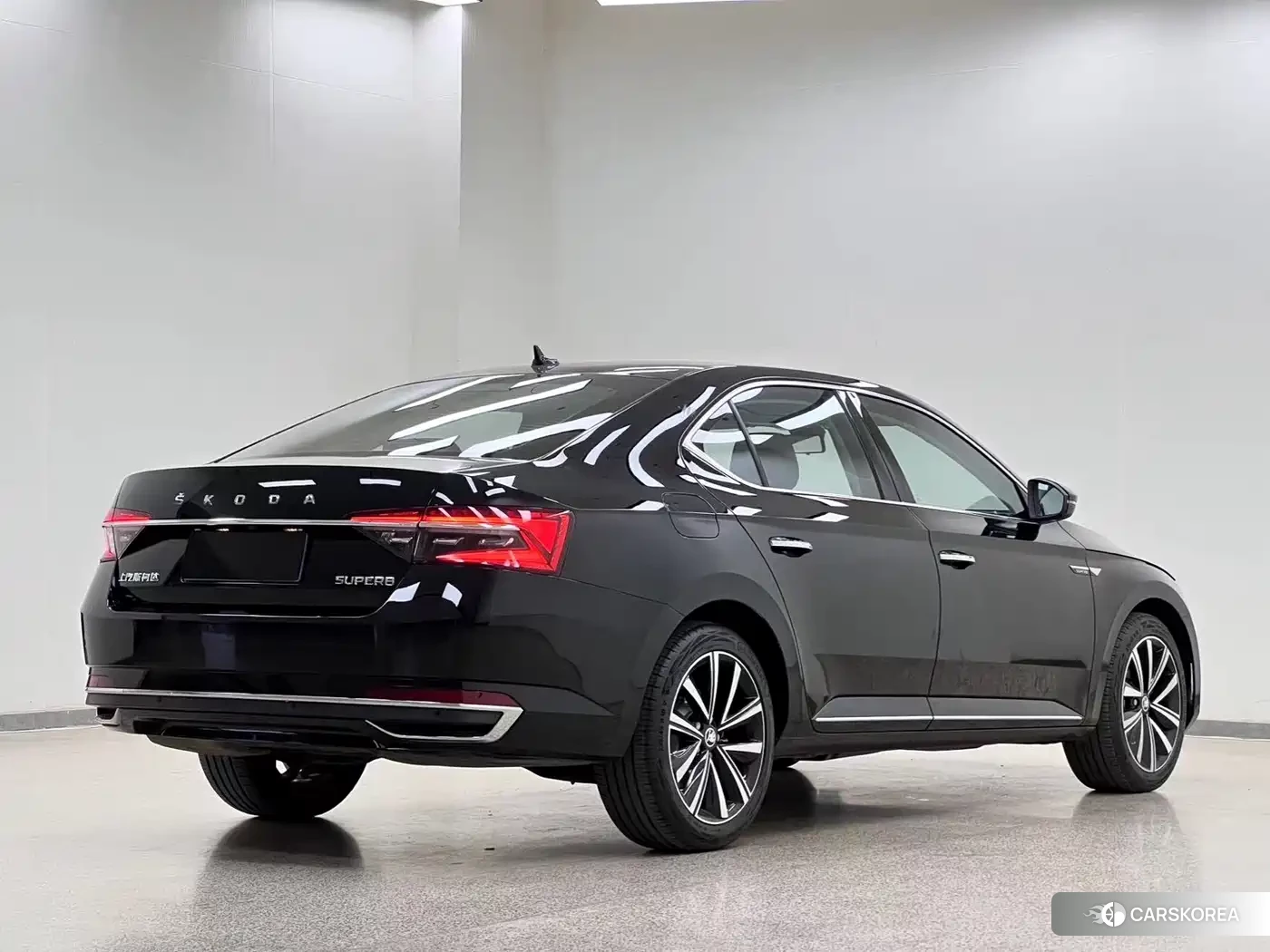 Skoda Superb 2025 Черный из Китая, фото 2