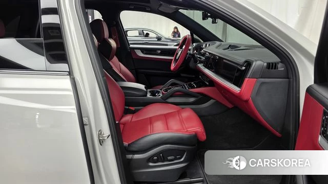 Porsche Cayenne (PO536) 2024 Серебристо-серый из Кореи, фото 2