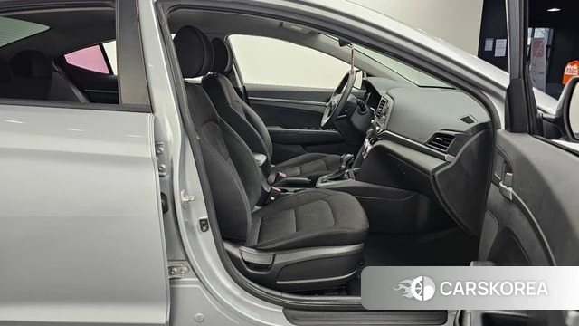 Hyundai The New Avante AD 2019 Серебристо-серый из Кореи, фото 2