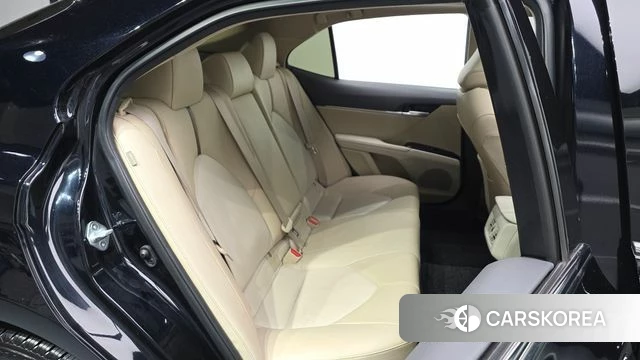 Toyota Camry (XV70) 2019 Черный из Кореи, фото 2