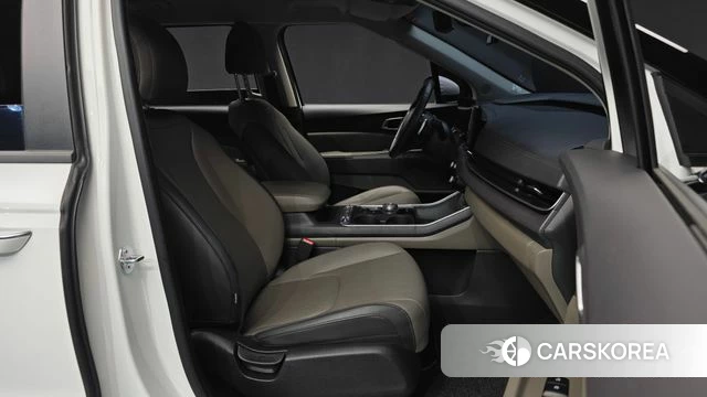 Kia The New Carnival 4th Generation 2025 Белый из Кореи, фото 2