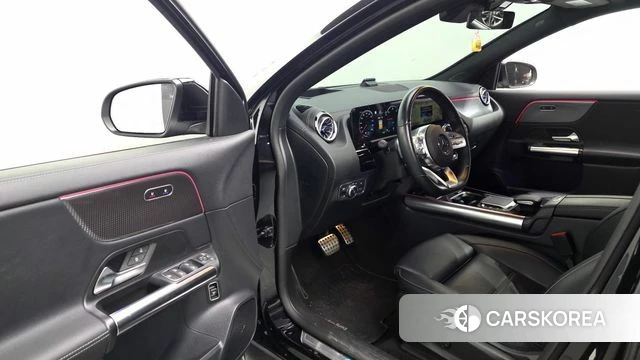 Mercedes-Benz EQA H243 2022 Черный из Кореи, фото 2