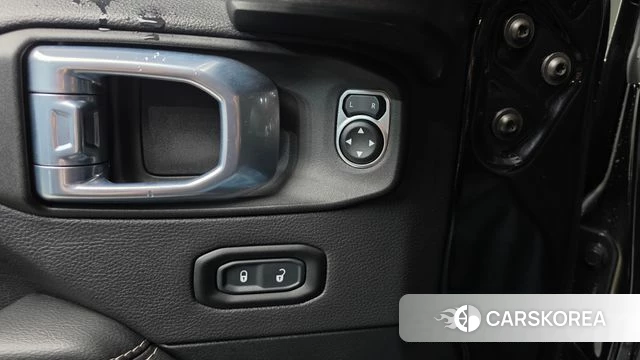 Jeep Wrangler (JL) 2021 Черный из Кореи, фото 3