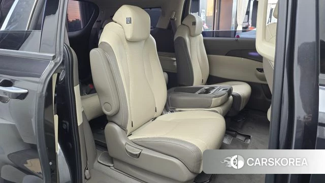 Kia Carnival 4th generation 2023 Серый из Кореи, фото 2
