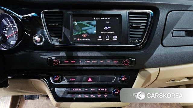 Kia The New Carnival 2019 Белый из Кореи, фото 2