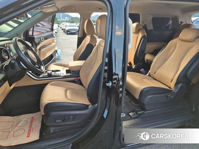 Kia Carnival 4th generation 2022 Черный из Кореи, фото 2