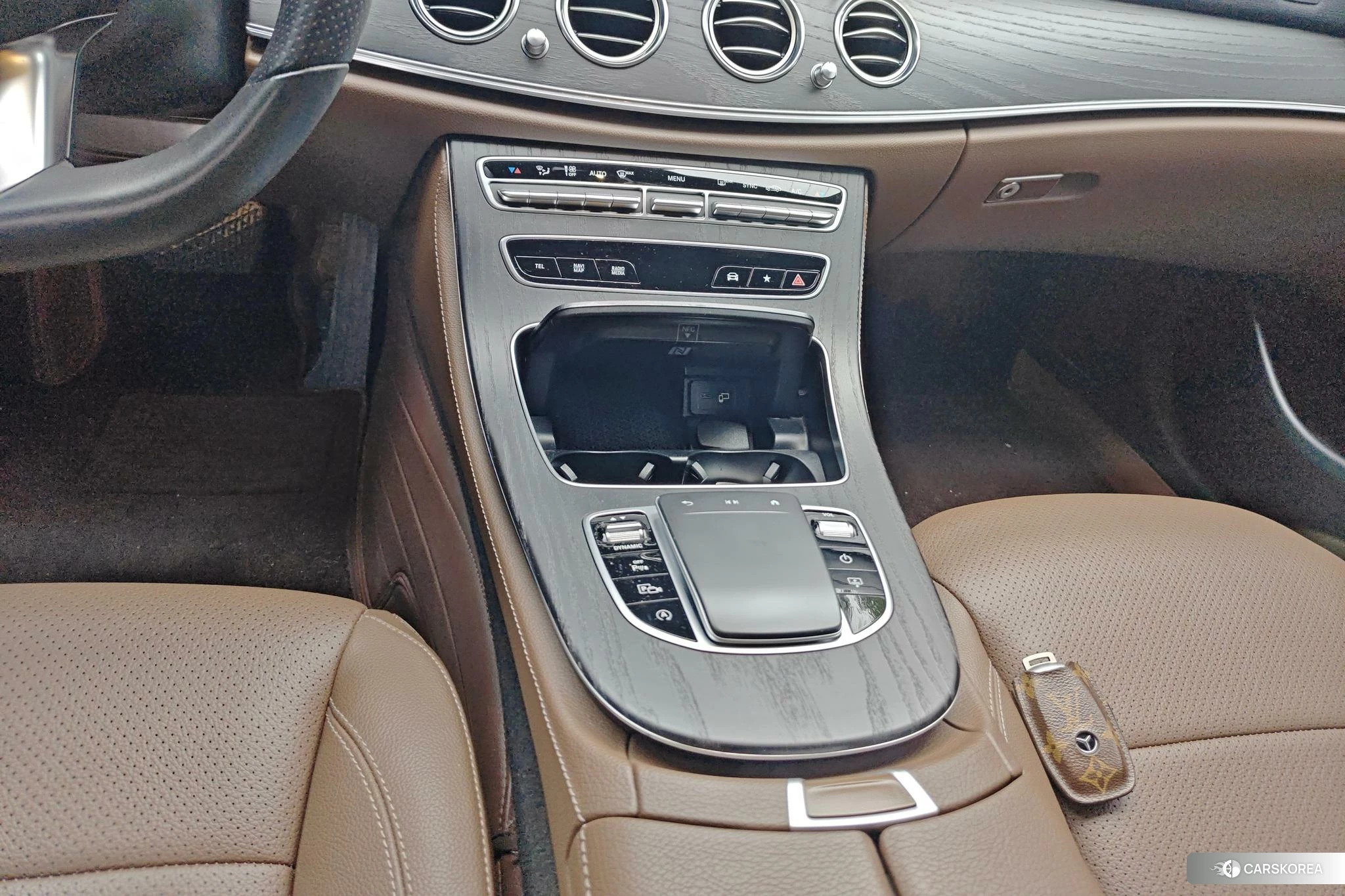 Mercedes-Benz E-Class 2020 Черный из Китая, фото 2