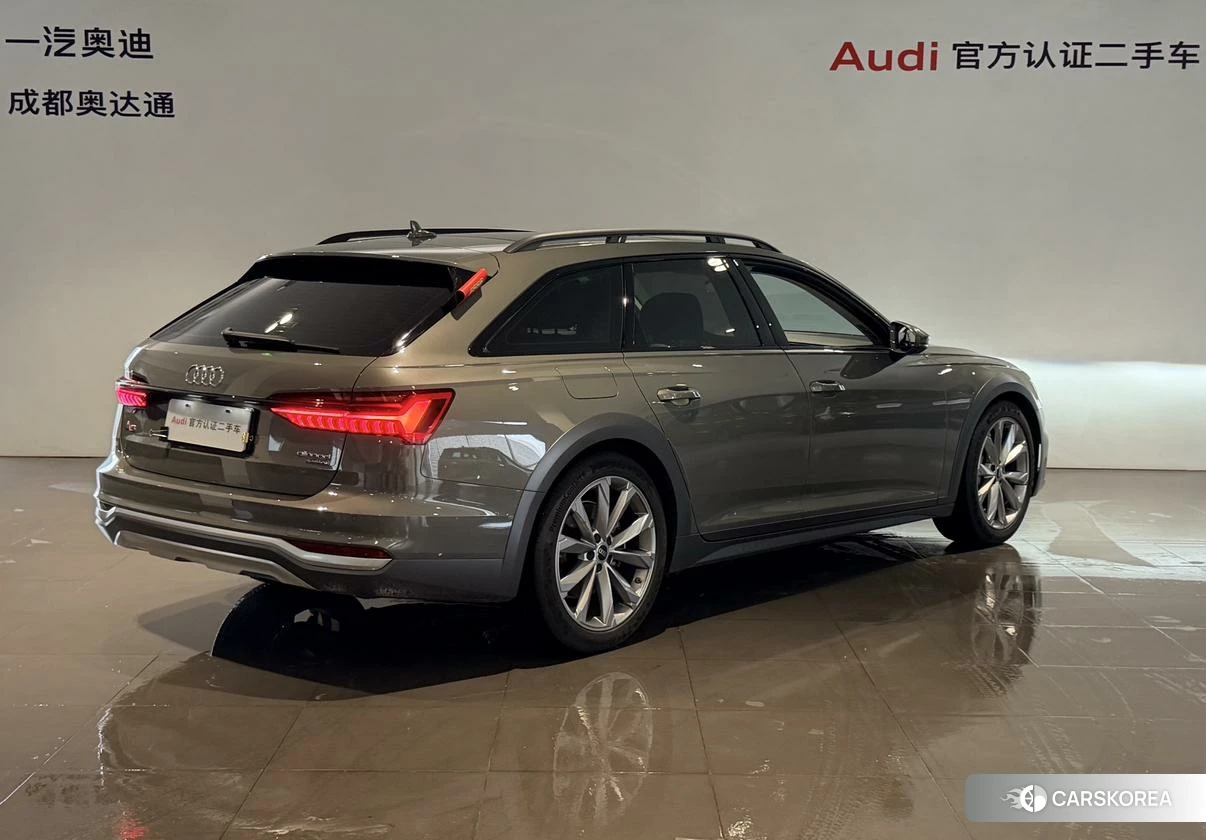Audi A6 2023 Темно-серый из Китая, фото 2