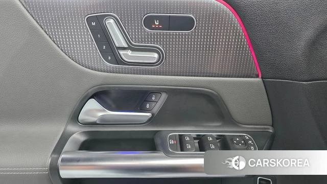 Mercedes-Benz EQA H243 2021 Красный из Кореи, фото 2