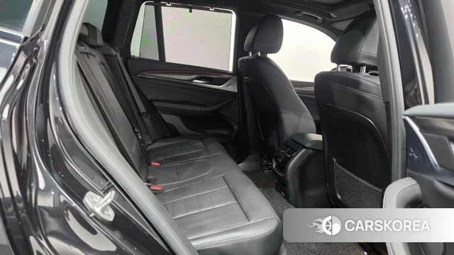 BMW X3 (G01) 2024 Черный из Кореи, фото 2