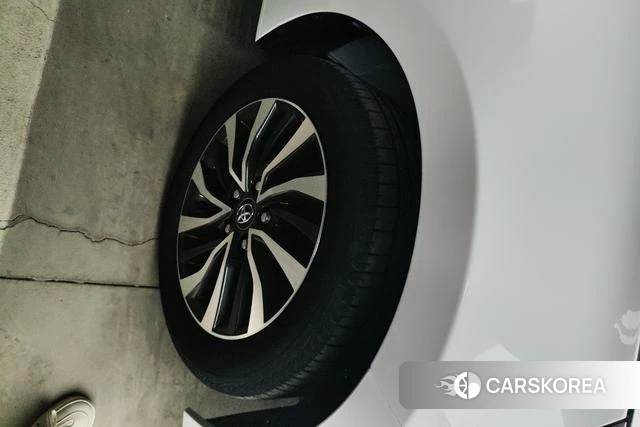 Toyota Corolla 2021 Белый из Китая, фото 2