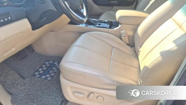 Kia The New Carnival 2018 Черный из Кореи, фото 2