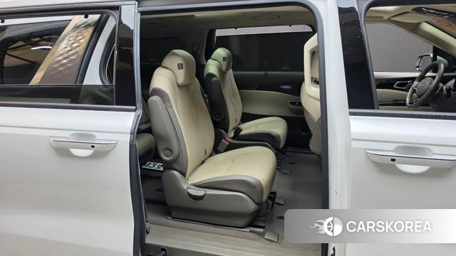 Kia Carnival 4th generation 2021 Белый из Кореи, фото 2
