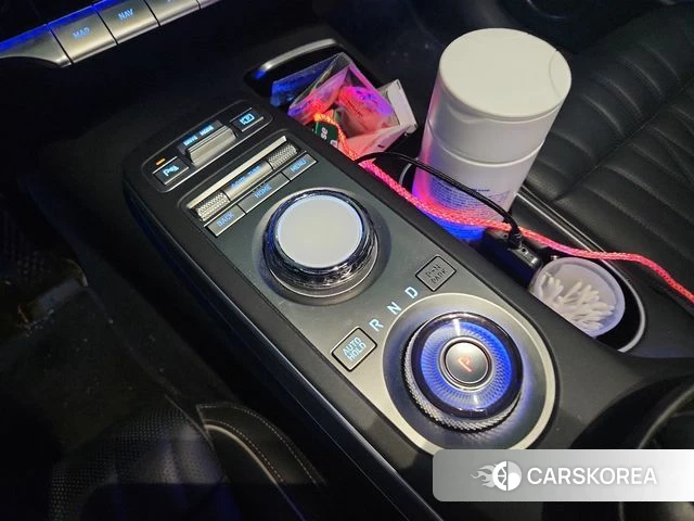 Genesis GV70 2022 Белый из Кореи, фото 2