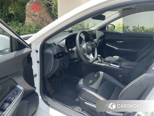 Nissan Sylphy 2024 Белый из Китая, фото 2