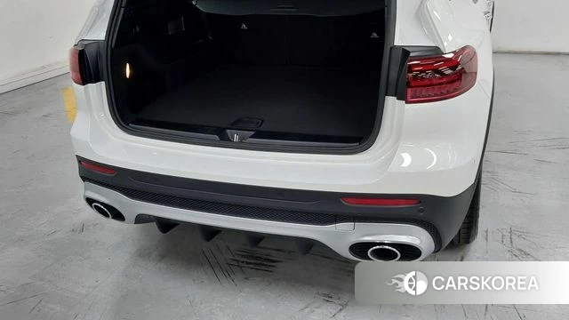 Mercedes-Benz GLB-Class X247 2025 Белый из Кореи, фото 2