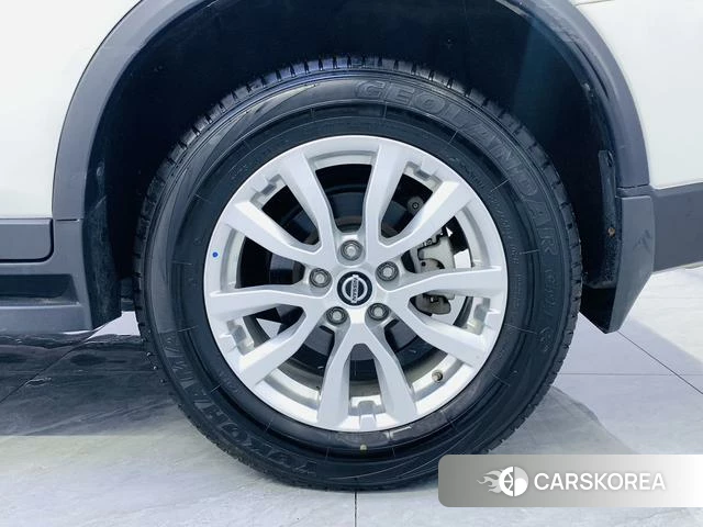 Nissan X-Trail 2022 Белый из Китая, фото 2