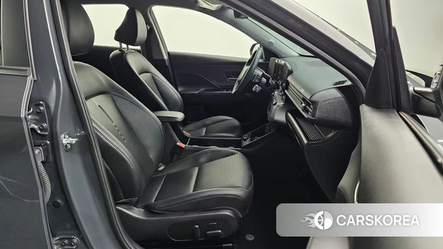 Hyundai Kona (SX2) 2024 Серый из Кореи, фото 2