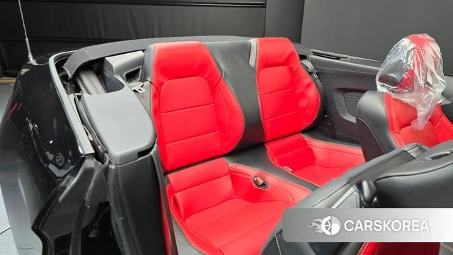 Ford Mustang 2021 Черный из Кореи, фото 2