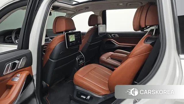 BMW X7 (G07) 2021 Белый из Кореи, фото 2