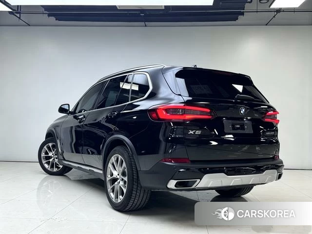 BMW X5 2021 Черный из Китая, фото 2