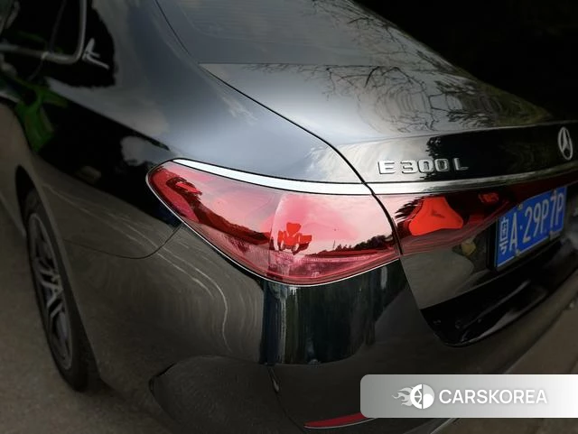 Mercedes-Benz E-Class 2025 Черный из Китая, фото 2