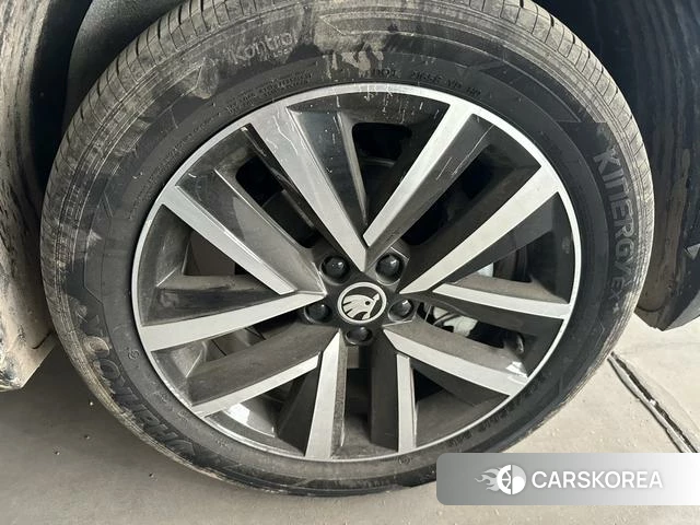 Skoda Kamiq 2024 Белый из Китая, фото 2