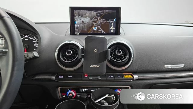 Audi New A3 2020 Черный из Кореи, фото 2