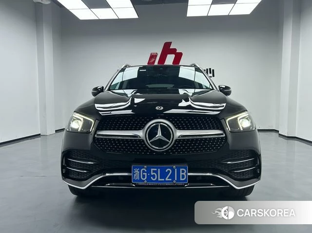 Mercedes-Benz GLE 2023 Черный из Китая, фото 2