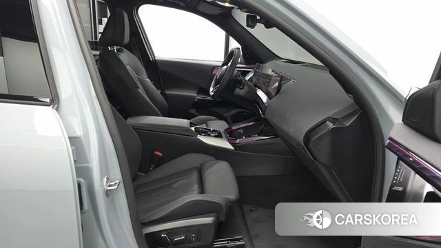 BMW X3 (G45) 2026 Светло-серебряный цвет из Кореи, фото 2