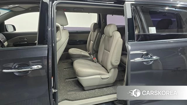 Kia The New Carnival 2019 Серый из Кореи, фото 2