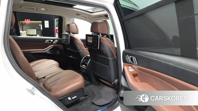 BMW X7 (G07) 2021 Белый из Кореи, фото 2