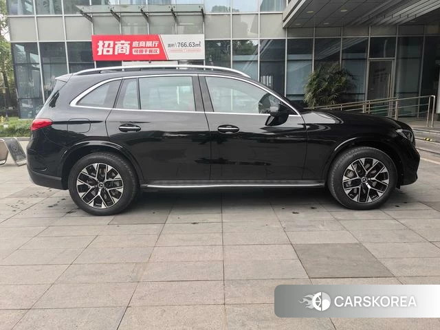 Mercedes-Benz GLC 2025 Черный из Китая, фото 2
