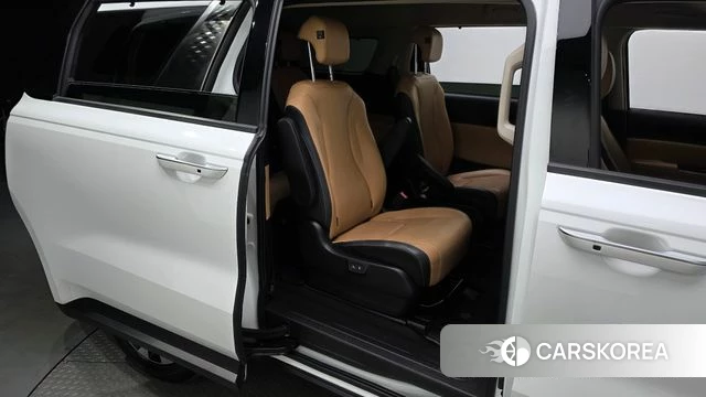 Kia Carnival 4th generation 2022 Белый из Кореи, фото 2