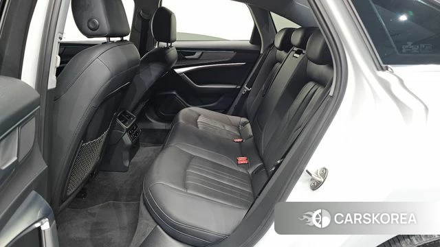 Audi A6 (C8) 2021 Белый из Кореи, фото 2