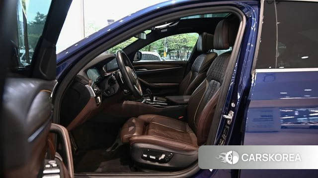 BMW 5 Series (G30) 2019 Синий из Кореи, фото 2